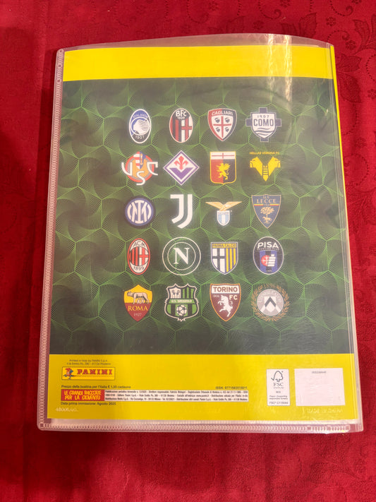 Album Panini Adrenalyn XL 2025-2026.